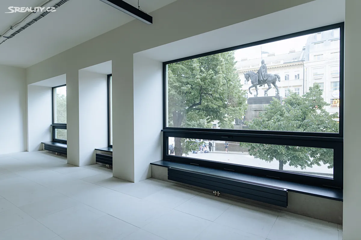 Pronájem kanceláře 654 m² – pohled 2