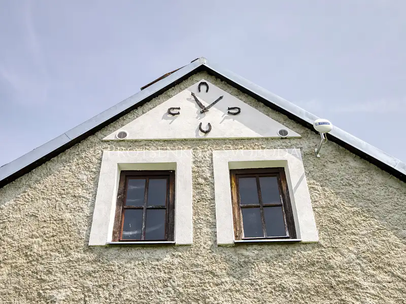 Prodej rodinného domu 275 m², pozemek 1947 m², Horní Radouň – náhled fotky 2