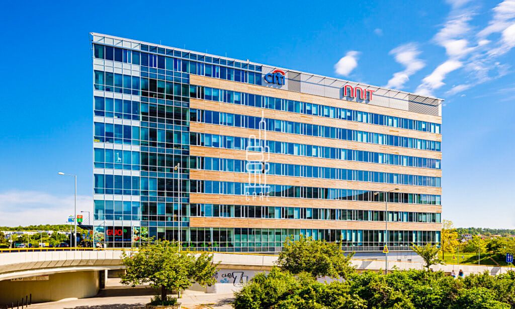 Pronájem kanceláře 898 m²
