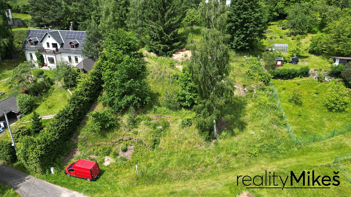 Prodej stavebního pozemku 1400 m²
