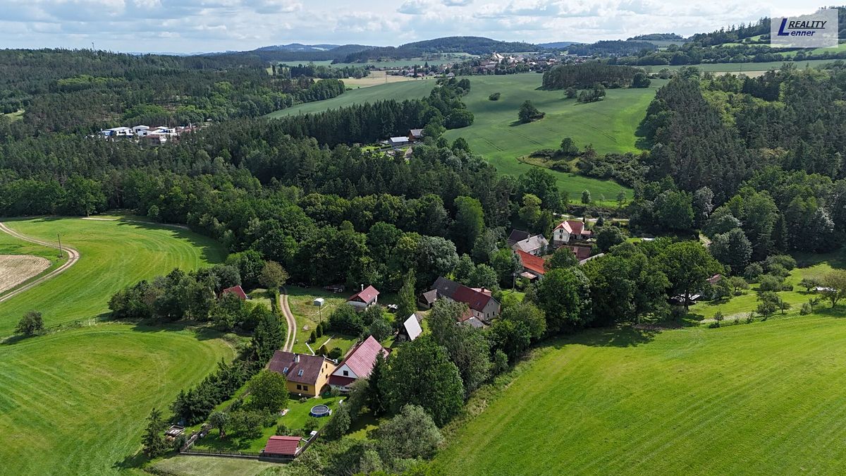 Prodej rodinného domu 140 m², pozemek 6698 m² – fotografie 2
