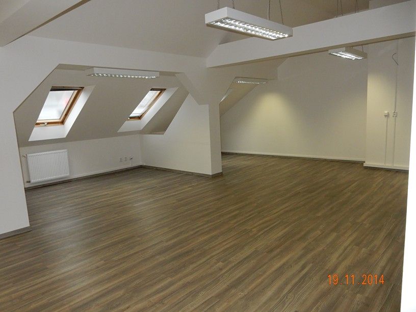 Pronájem kanceláře 110 m² – fotografie 2