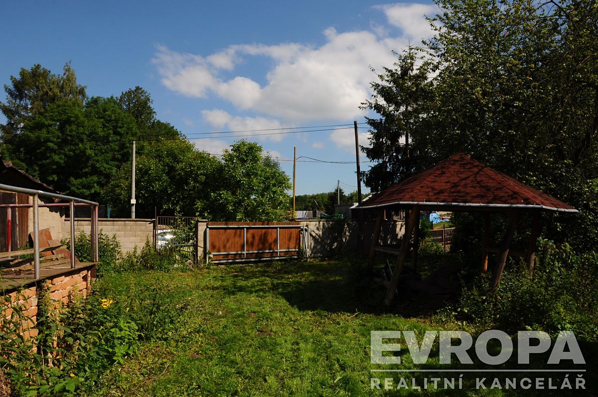 Prodej rodinného domu 180 m², pozemek 604 m² – fotografie 3