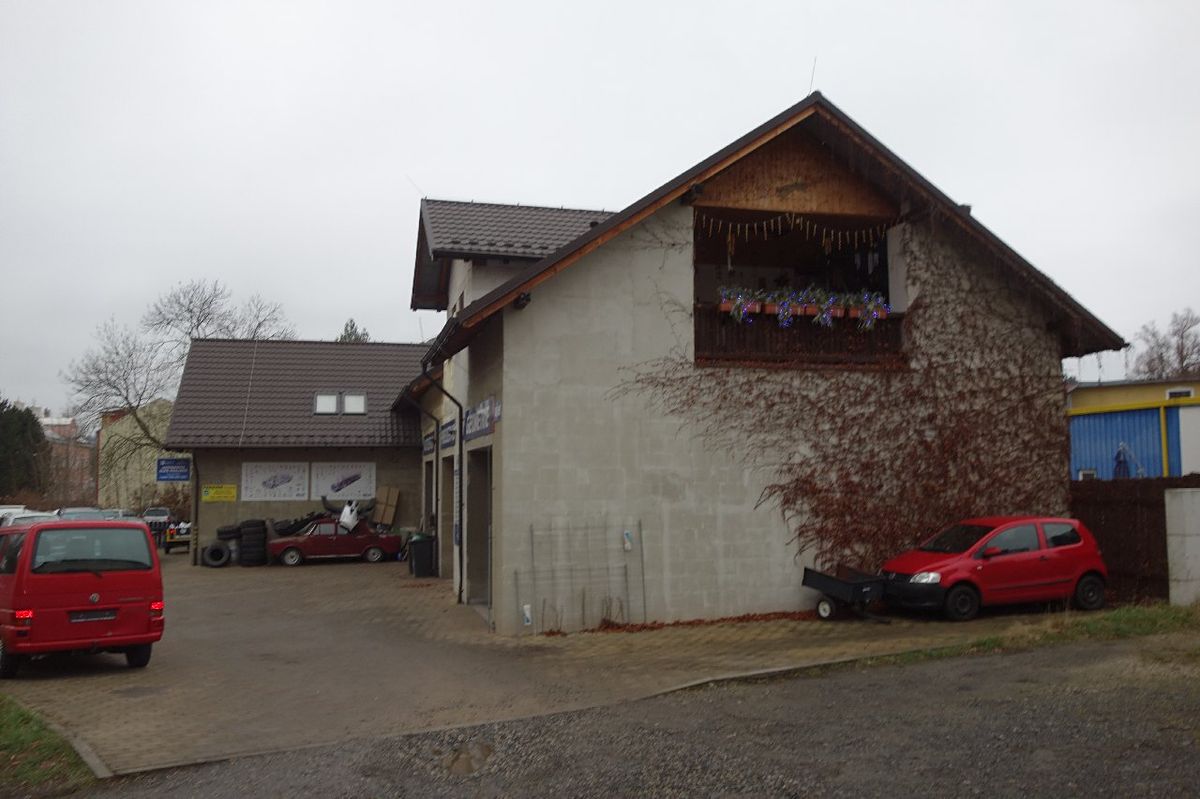 Prodej rodinného domu 508 m², pozemek 1103 m² – fotografie 2