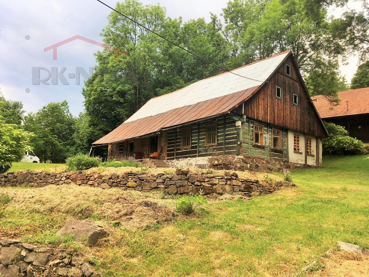 Prodej rodinného domu 180 m², pozemek 22729 m² – fotografie 2