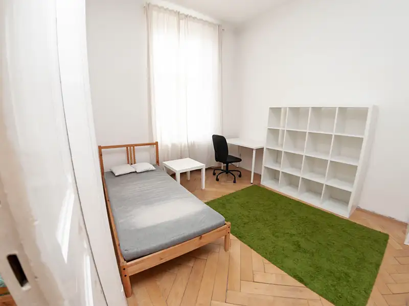Pronájem bytu pokoje 72 m², Brno – náhled fotky 1