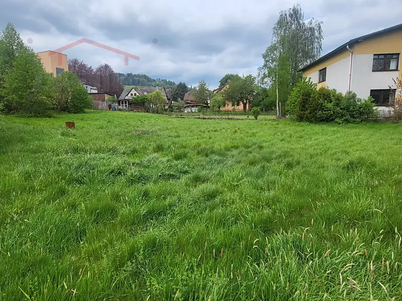 Prodej stavebního pozemku 1761 m², Semily – náhled fotky 2