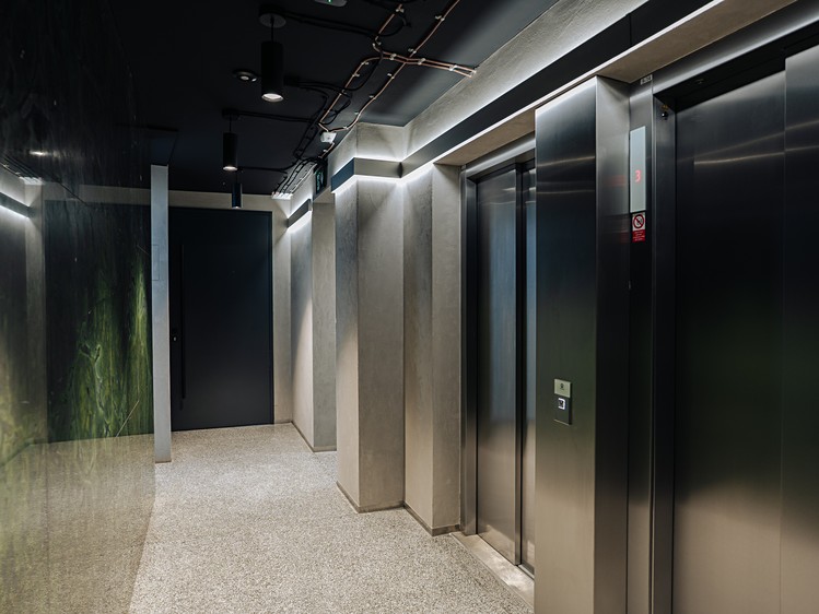 Pronájem komerčního prostoru, 326 m² (18 z 20)