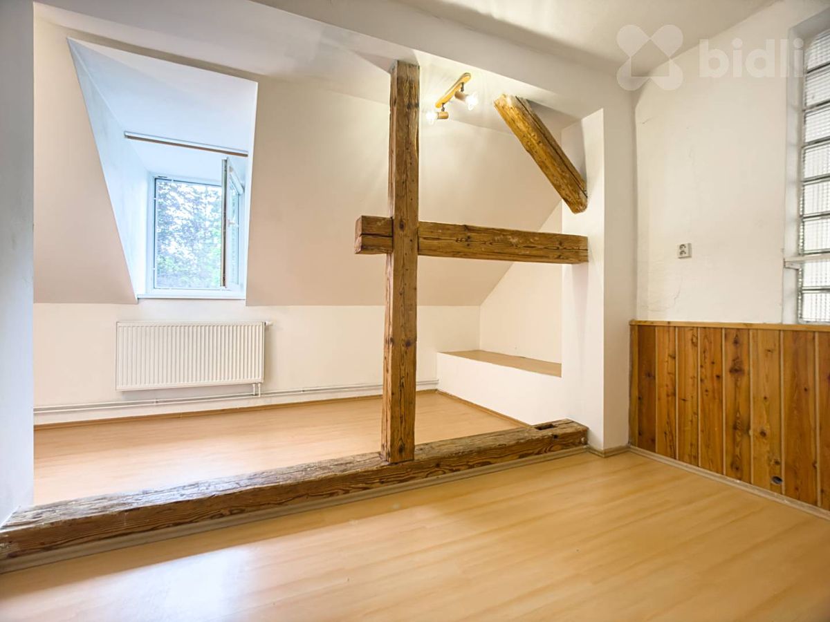 Prodej bytu 6 pokojů a více 122 m² – fotografie 4