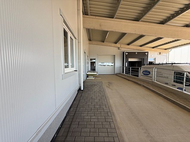 Pronájem výrobní haly, prostoru 983 m² – fotografie 4