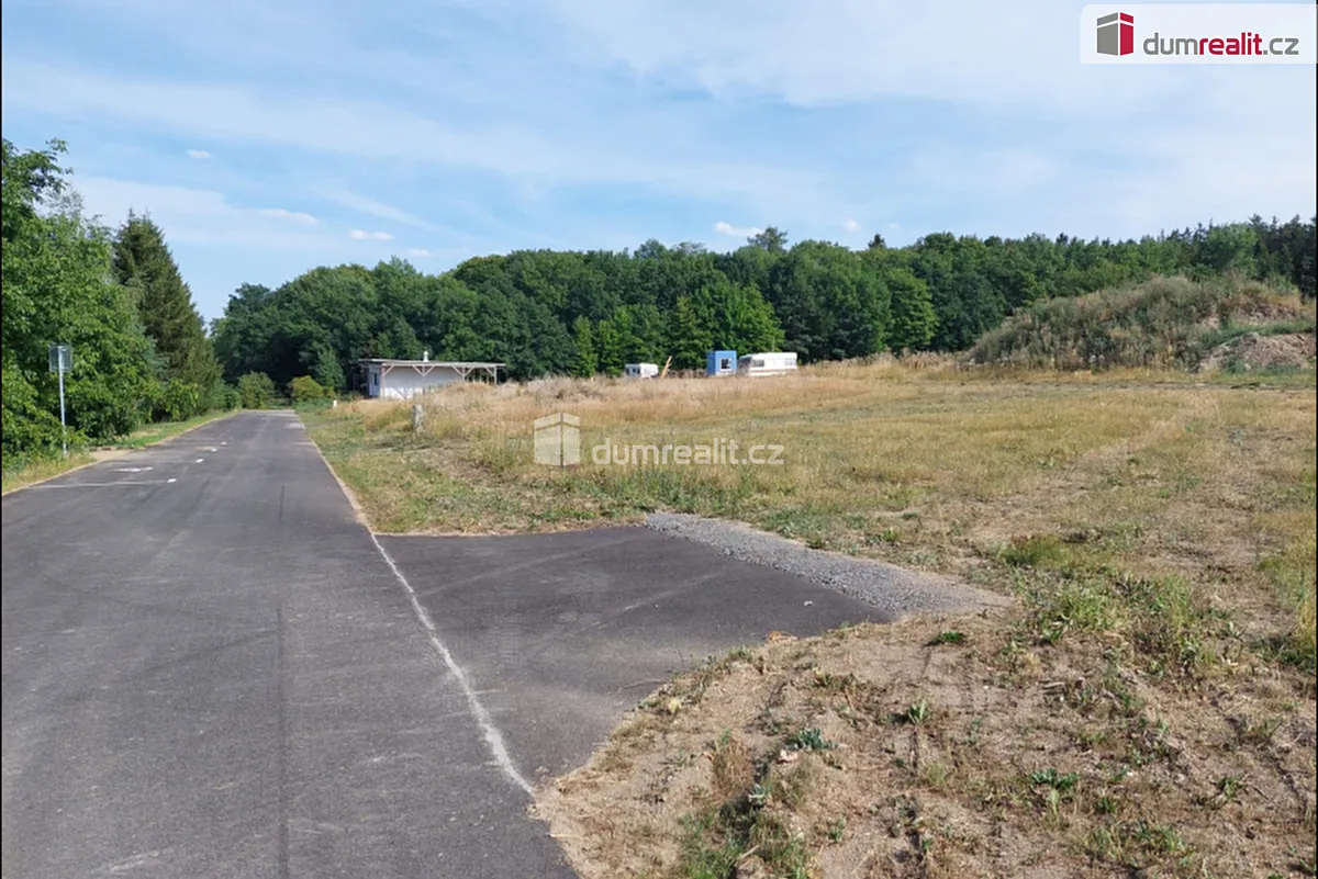 Prodej stavebního pozemku 1255 m²