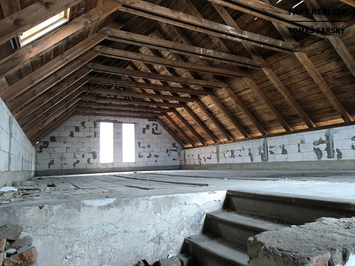 Prodej vícegeneračního domu 250 m², pozemek 211 m² – fotografie 5