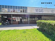 Prodej obchodního prostoru 2 000 m²