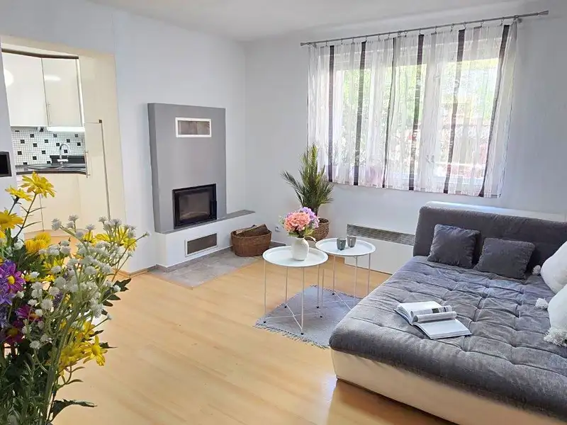 Prodej bytu 3+1 59 m², Dobříš – náhled fotky 1