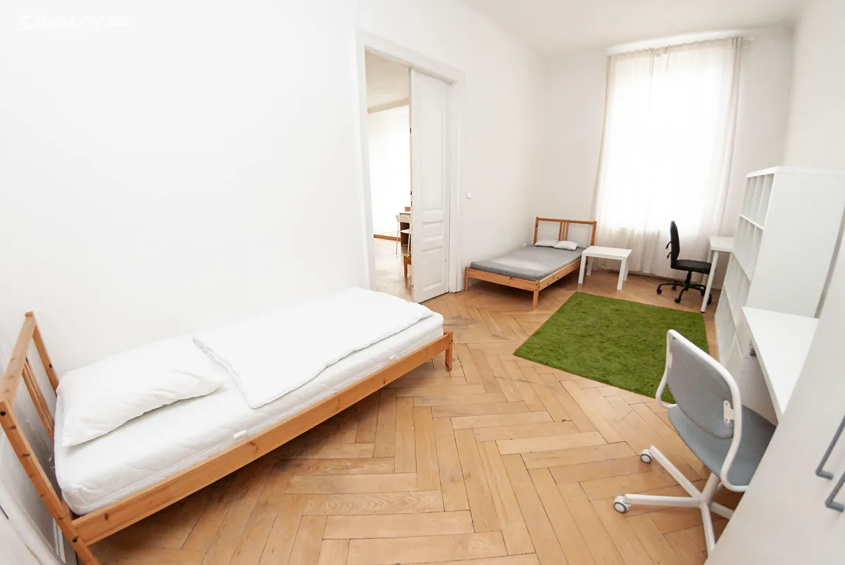 Pronájem bytu pokoje 72 m², Brno