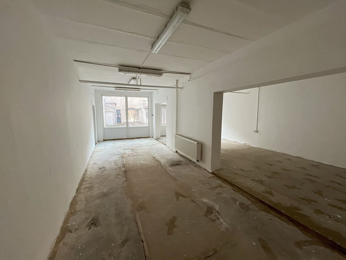 Pronájem obchodního prostoru 1142 m² – fotografie 3