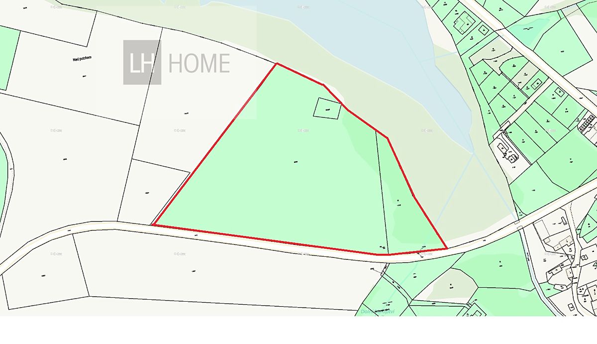 Prodej stavebního pozemku 690 m² – fotografie 4