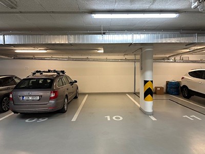Pronájem garáže 30 m²