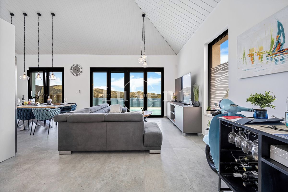 Prodej vily 316 m², pozemek 581 m², Primošten – fotka 1 z 3