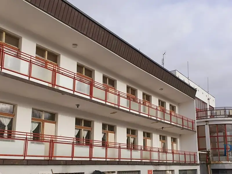 Prodej ubytovacího zařízení 2100 m², Sychrov – náhled fotky 3
