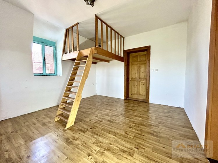 Будинок на продаж, 360 м² (4 з 33)