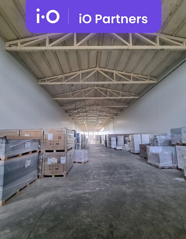 Pronájem skladového prostoru 1360 m²