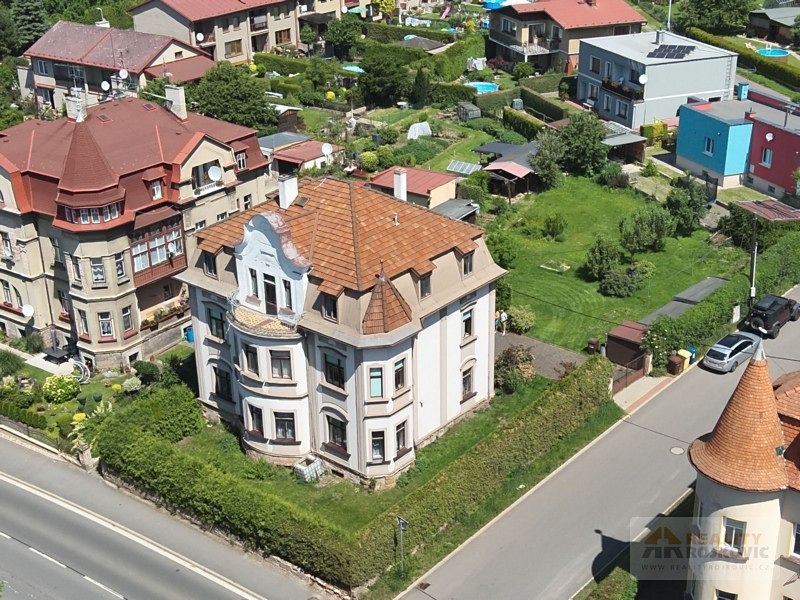 Prodej vily 360 m², pozemek 1307 m² – fotografie 2