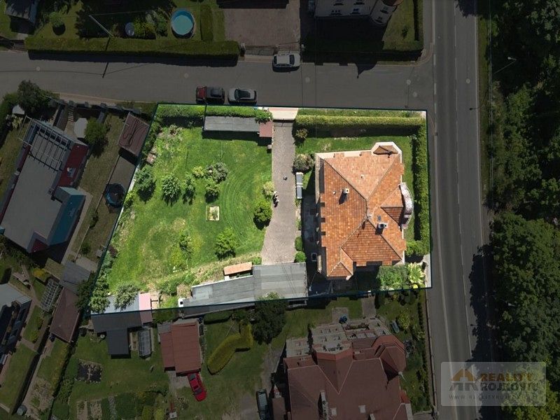 Prodej vily 360 m², pozemek 1307 m² – fotografie 3