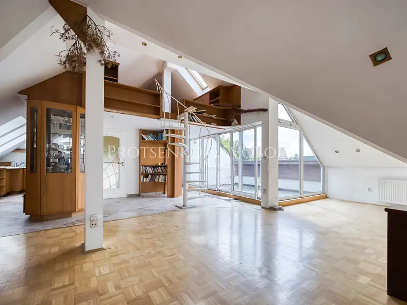 Prodej činžovního domu 660 m², Bechyně – náhled fotky 2