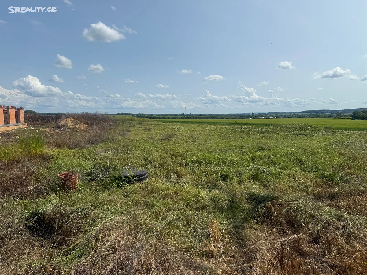 Prodej stavebního pozemku 1215 m², Přáslavice