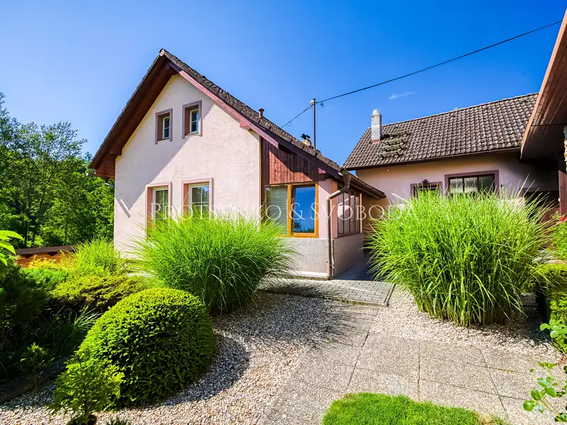 Prodej rodinného domu 257 m², pozemek 4348 m², Ledečko – náhled fotky 2