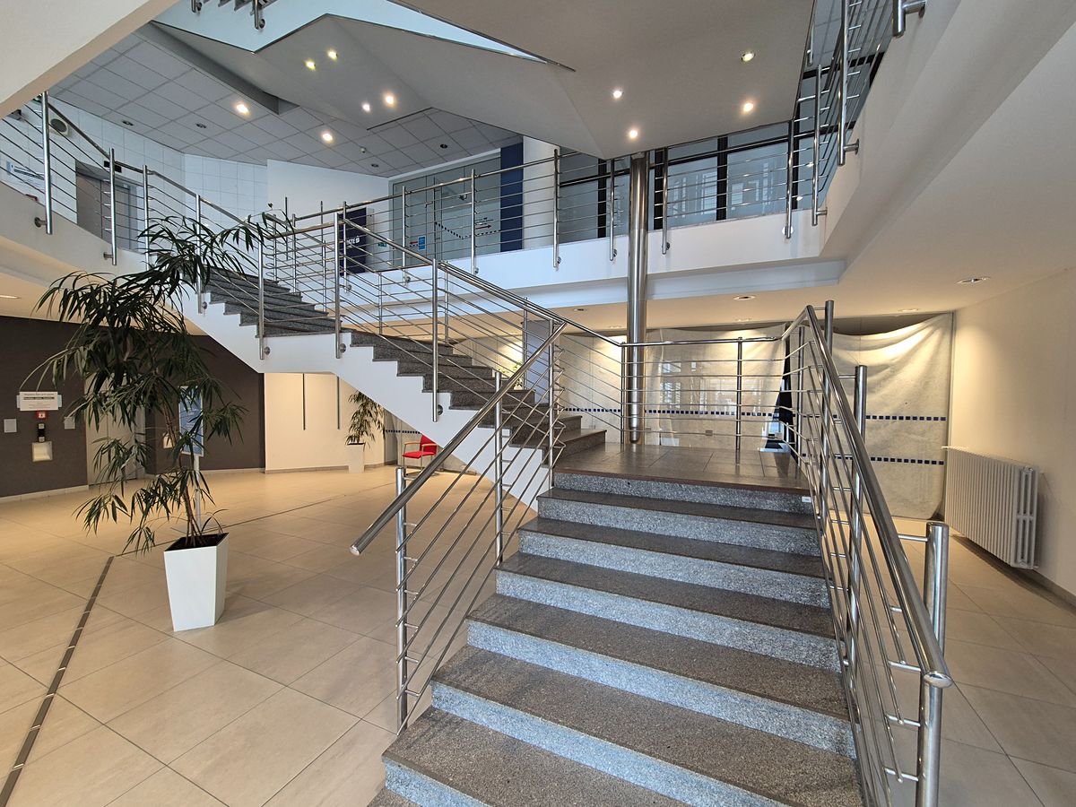 Pronájem kanceláře 116 m² – fotografie 2