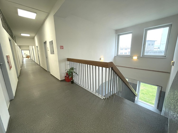Gewerbefläche zur Miete, 22 m² (2 von 18)