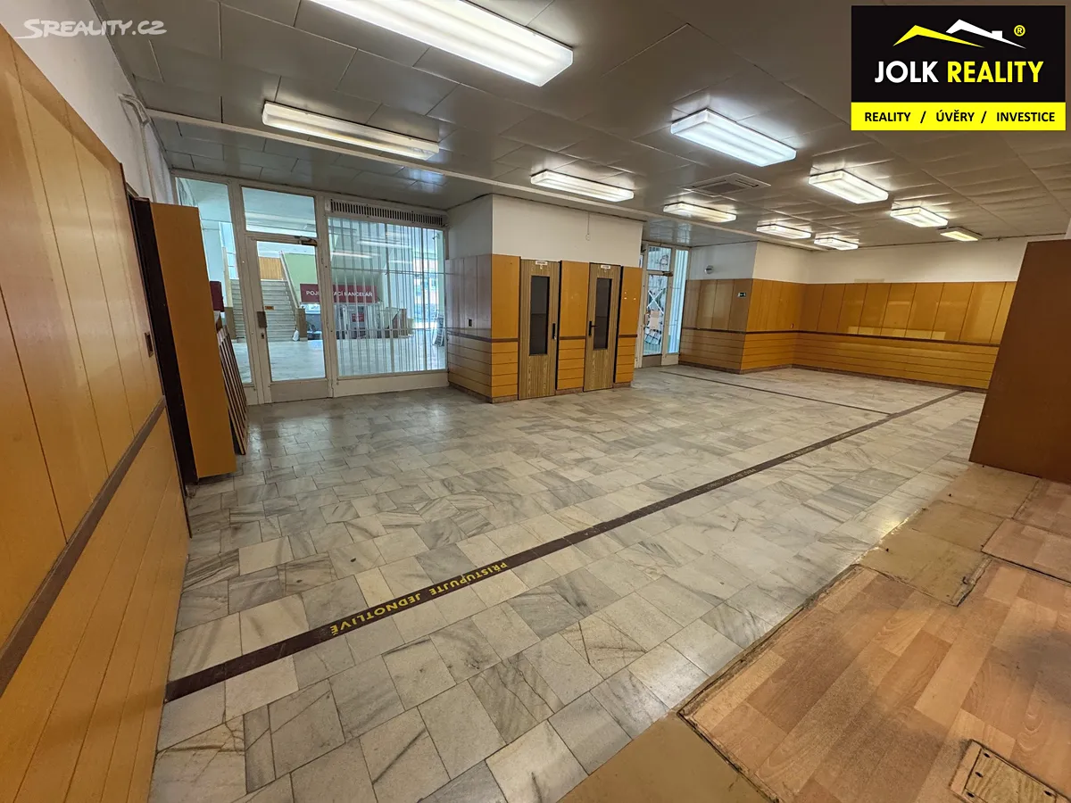 Pronájem obchodního prostoru 110 m² - Més