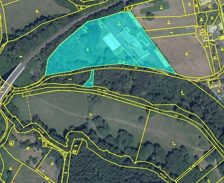 Prodej ubytovacího zařízení 2100 m², Sychrov – náhled fotky 1