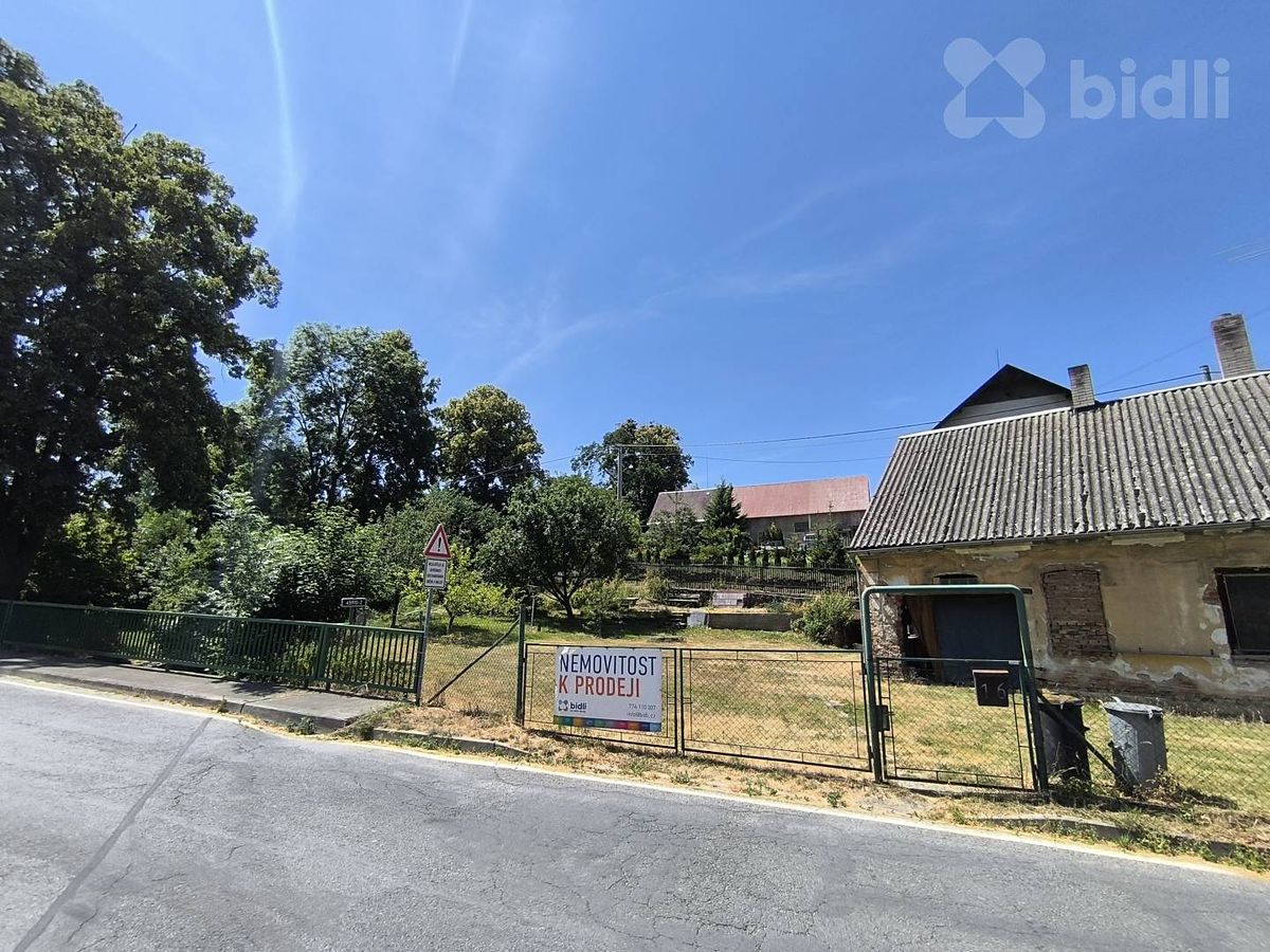 Prodej rodinného domu 320 m², pozemek 811 m² – fotografie 4