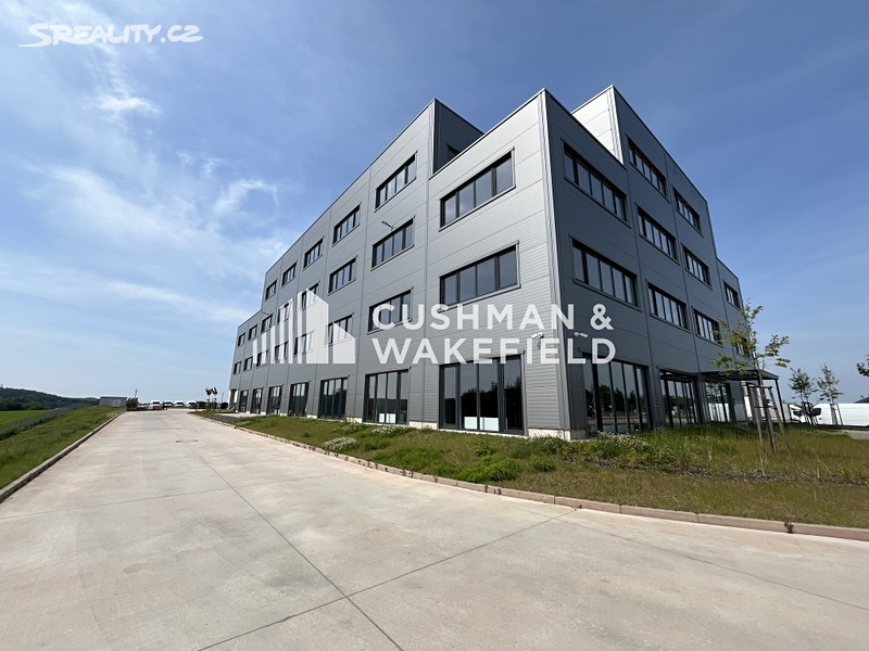 Prodej skladového prostoru 9 000 m², okres Jičín