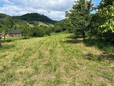 Prodej stavebního pozemku 1408 m²