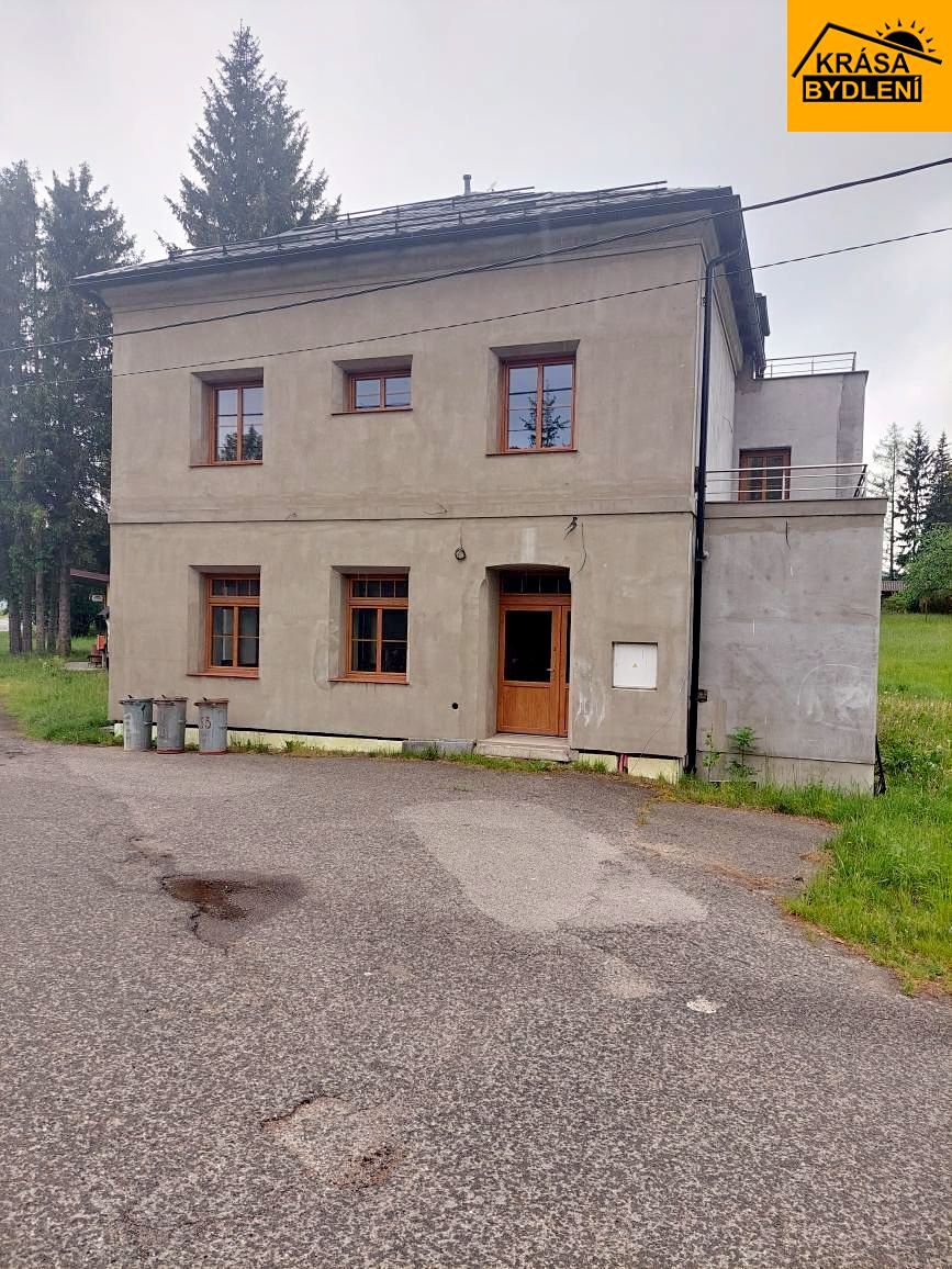 Prodej rodinného domu 520 m², pozemek 5067 m² – fotografie 2