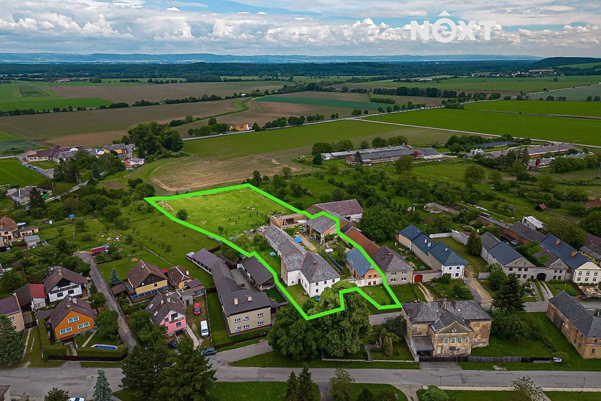 Prodej rodinného domu 253 m², pozemek 7571 m²