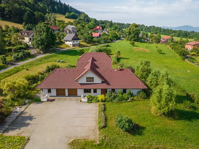Prodej rodinného domu 310 m², pozemek 4909 m², Lhotka – náhled fotky 3