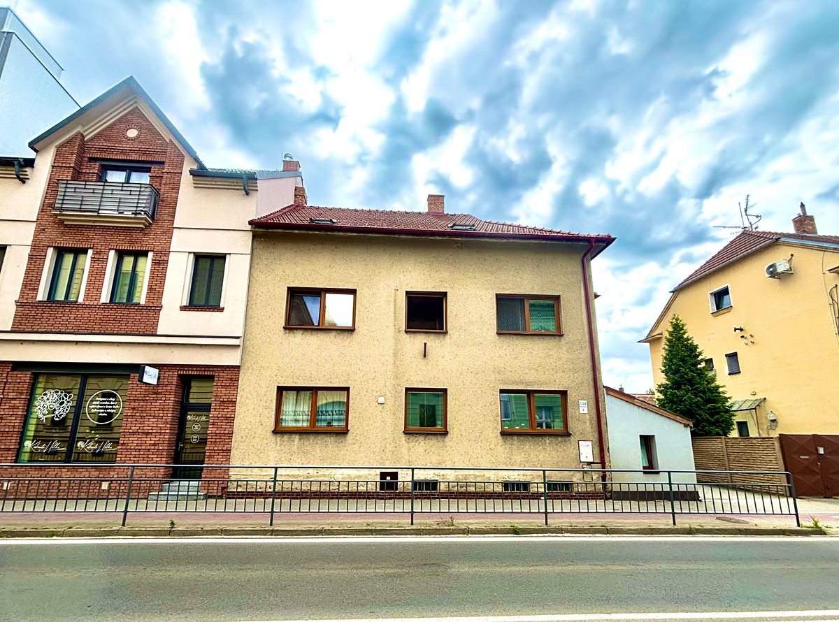Prodej vícegeneračního domu 270 m², pozemek 310 m²