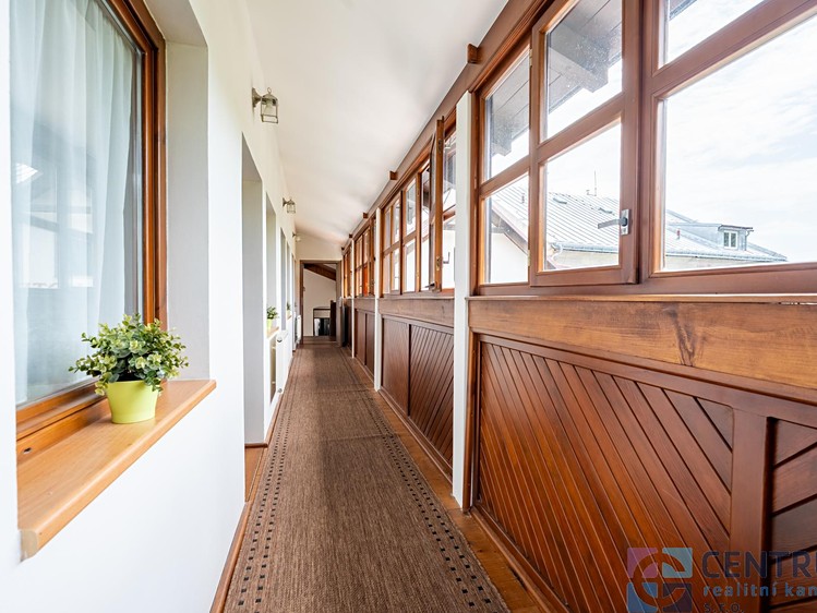 Prodej komerčního prostoru, 1 050 m² (17 z 24)
