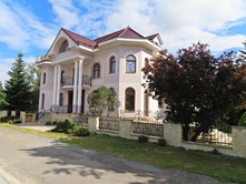 Prodej  vily 600 m², pozemek 886 m²