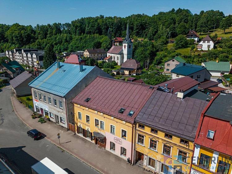 Prodej komerčního prostoru, 1 050 m² (18 z 24)