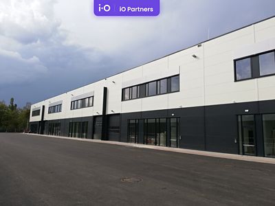 Pronájem skladového prostoru 800 m²