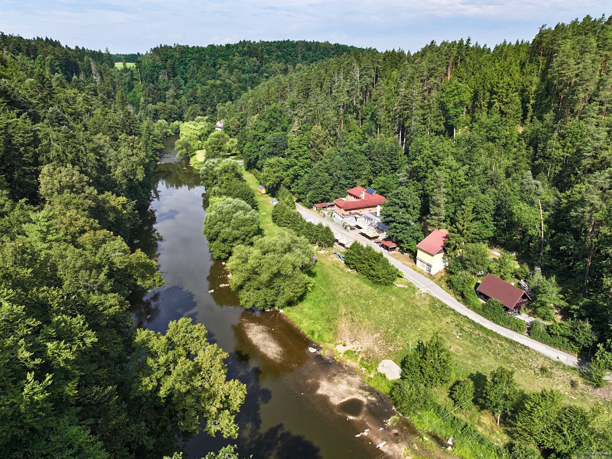 Prodej restaurace 694 m² – fotografie 3