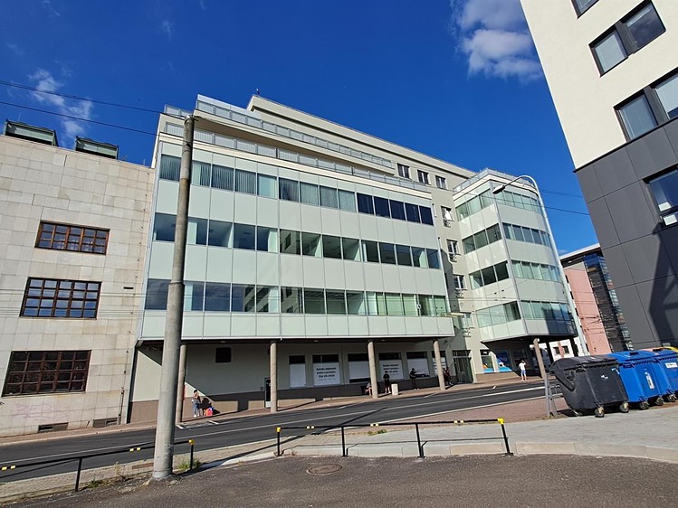 Pronájem komerčního prostoru, 1 200 m² (30 z 38)