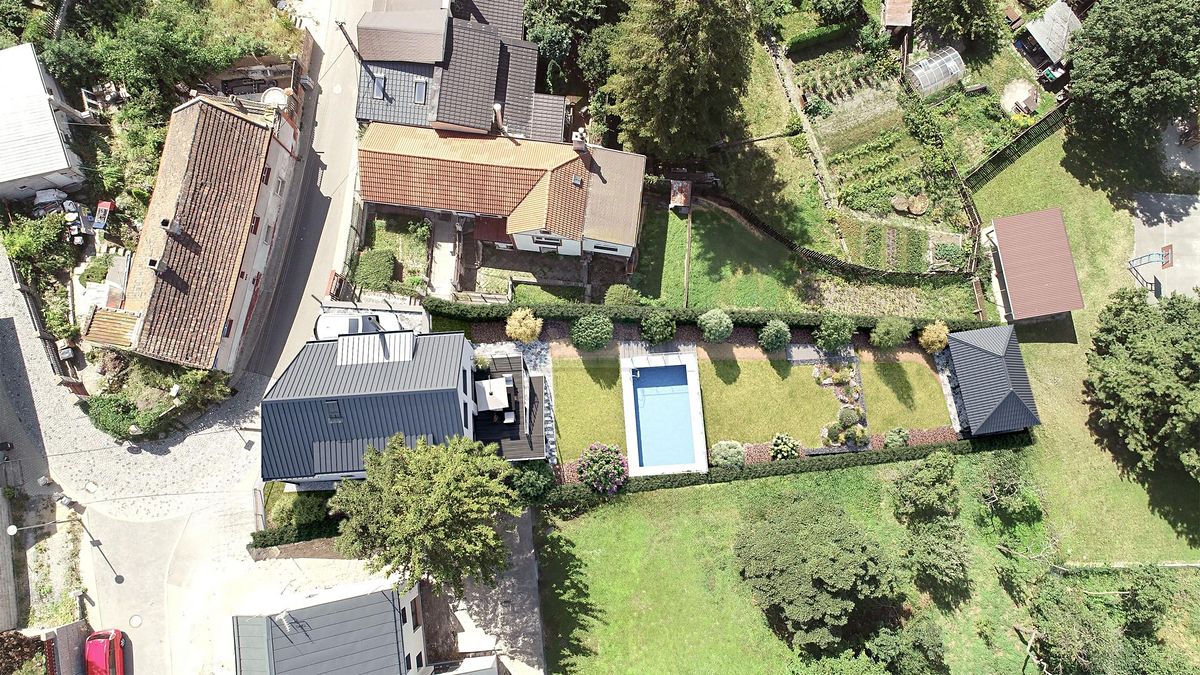 Prodej stavebního pozemku 572 m² – fotografie 2