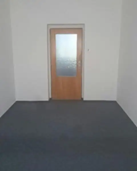 Pronájem kanceláře 12 m², Pelhřimov – náhled fotky 3